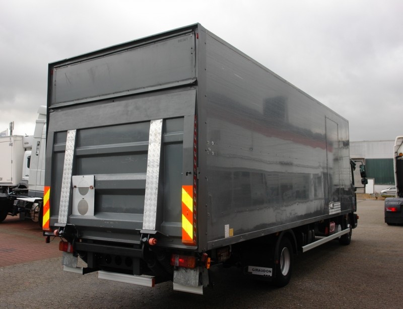 MAN TGL 12.180 Cassone furgone 7,40m Sponda idraulica 1,5t Porta laterale