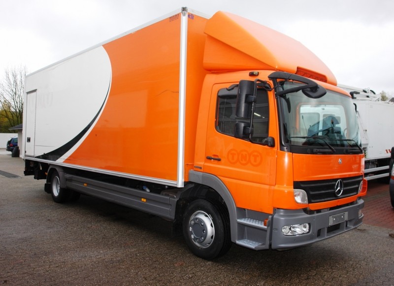 Mercedes-Benz Atego 1218 camion furgon Lift hidraulic 1500kg