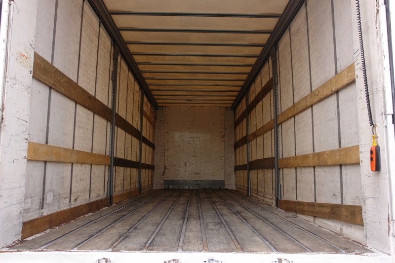 MAN TGS 18.320 Kamion s ceradom Hidraulična rampa Ručni mjenjač Klima uređaj