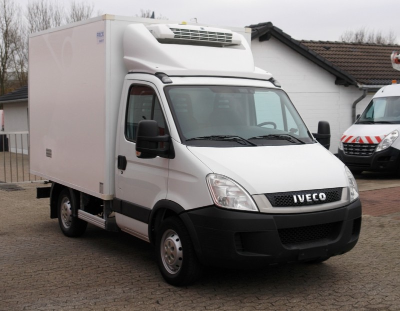 Iveco Daily 35S13 furgoneta frigorifica Thermoking V200MAX Capacidad de carga 1020kg 