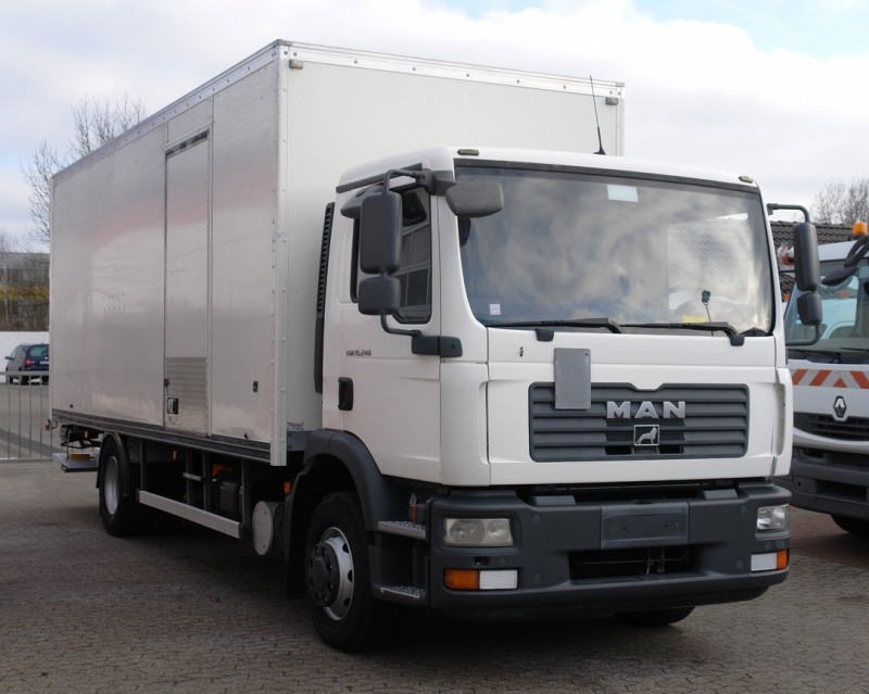 MAN TGM 15.240 dobozos teherautó 6,50m Klíma Emelőhátfa 1500kg