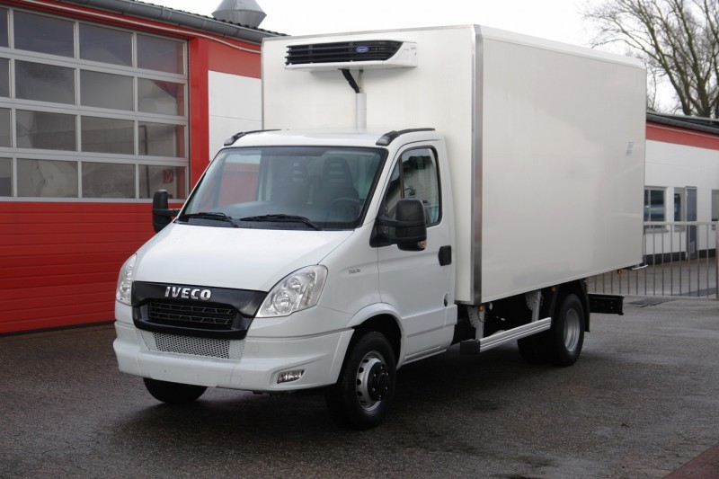 Iveco - Daily 70C15 furgoneta frigorifica Ganchos para la carne EURO5