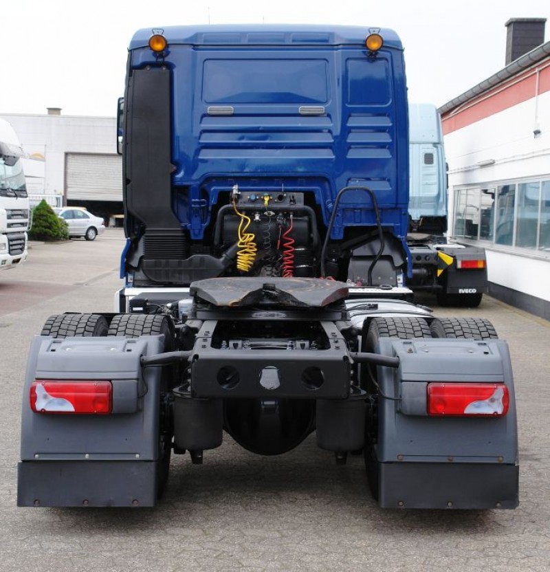 MAN TGX 18.360 XL BLS Camion tractor Aire acondicionado Caja de cambios manual Sólo 284 198 km