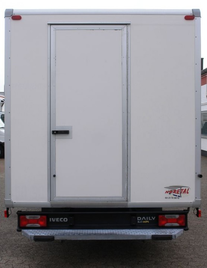 Iveco Daily 50C15 pojazd gastronomiczny food truck witryna 5m chłodnia nowy TÜV!