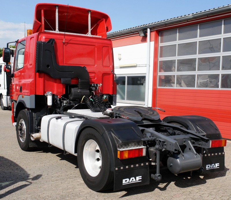 DAF CF 85.460 Ciągnik siodłowy z hydrauliką do wywrotu Klimatyzacja Automatyczna skrzynia biegów EURO 5 