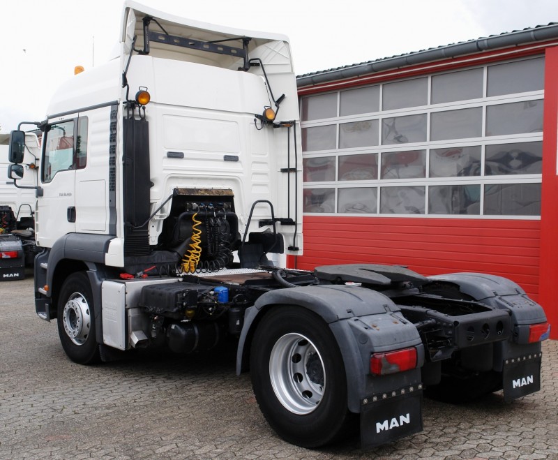 MAN TGA 18.400 LX Camion tractor Hidráulica Aire acondicionado Refrigerador Litera 2