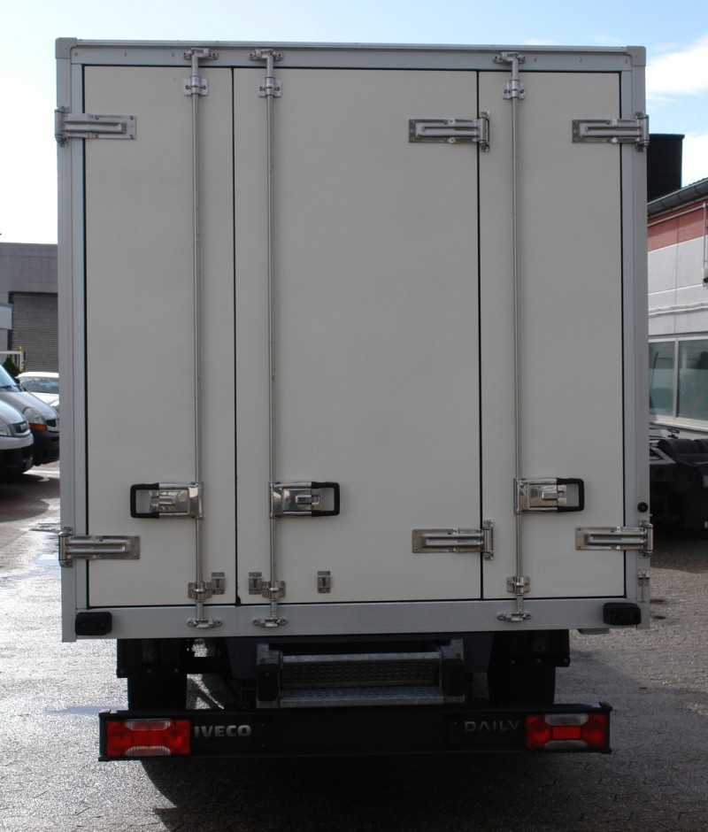 Iveco Porte-congélateur quotidien 35S13 Xarios 200 1030kg Charge utile EURO5 nouveau controle technique!