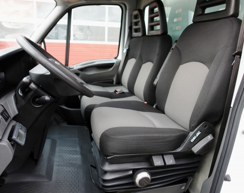 Iveco Daily 35S13 samochód dostawczy chłodnia, Thermoking V300 MAX, EURO5 