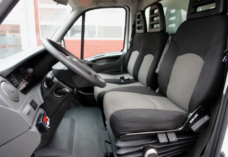 Iveco Daily 35S13 samochód dostawczy chłodnia Carrier Xarios 200 Klimatyzacja, Ładowsność 1030kg EURO5