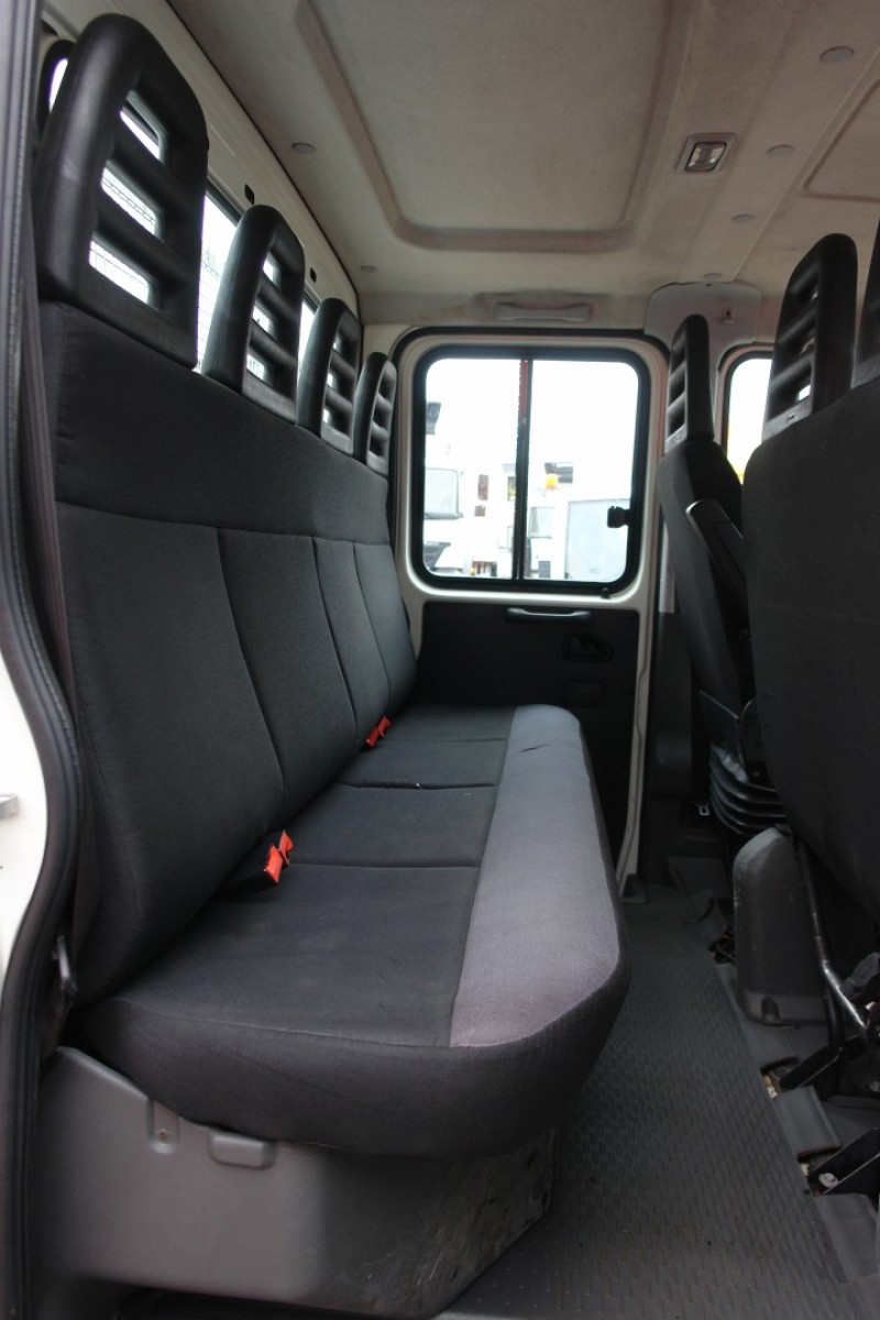 Iveco Daily 35C13 camion ribaltabile, cabina doppia, 7 posti
