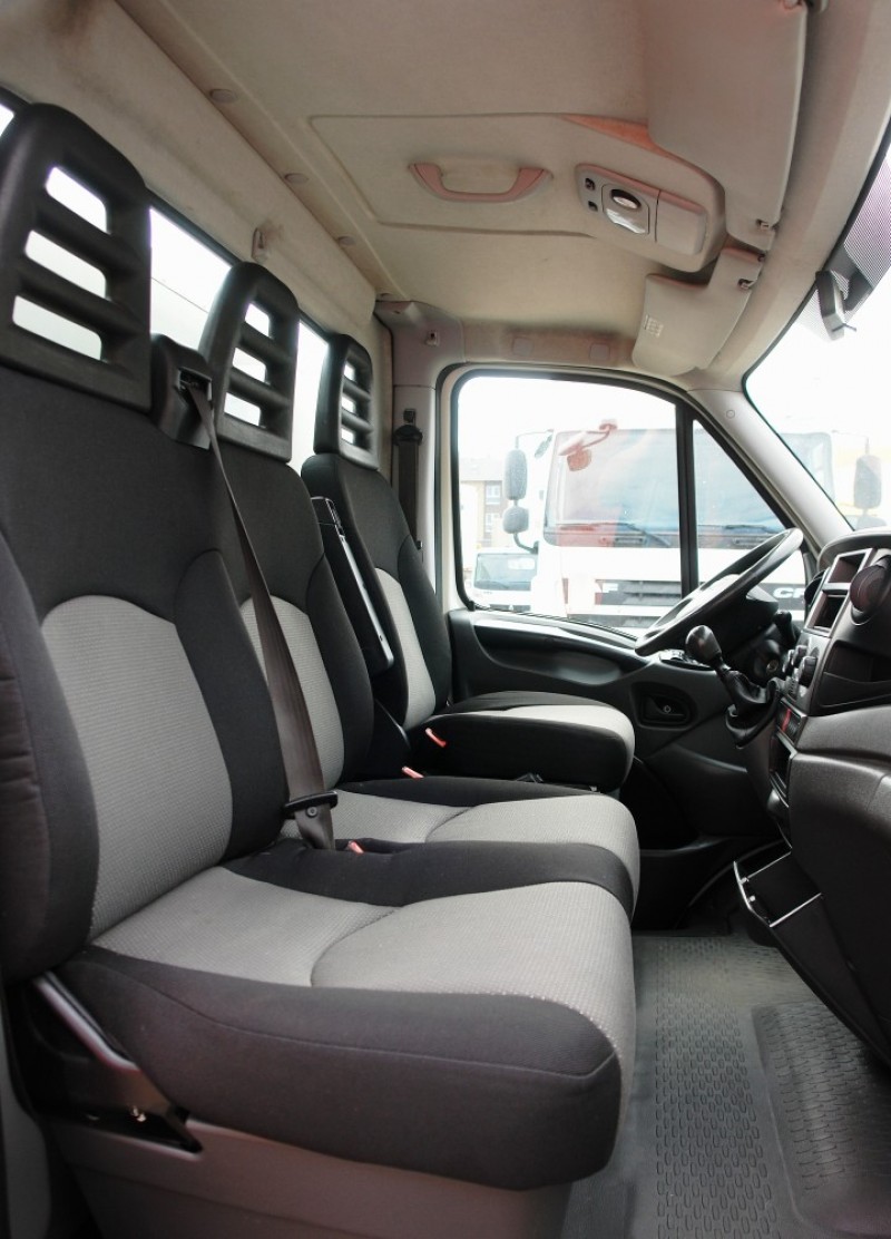 Iveco Daily 35C11 camión volquete, Caja de herramientas , Aire acondicionado EURO5 