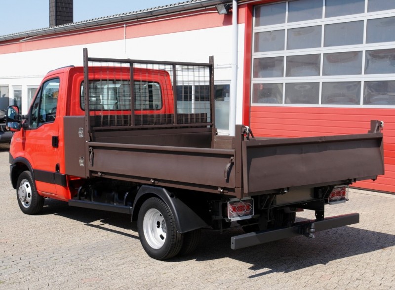 Iveco Daily 35C13 camión volquete, Caja de herramientas , Aire acondicionado EURO5 