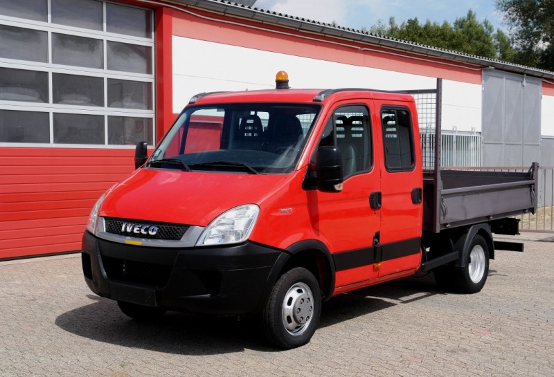 Iveco - Daily 35C13 Dupla kabin billenős teherautó 7 hely Légkondicionáló Vontatóhorog 