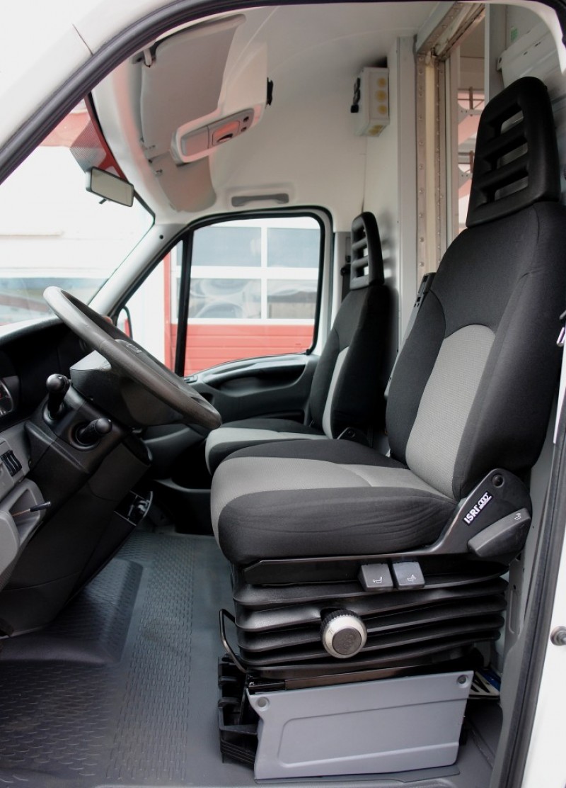 Iveco Daily 50C15 Тонар (Киоск / ларек на колесах) с морозильными камерами / автомобиль для продажи / длинна 5м / TÜV!