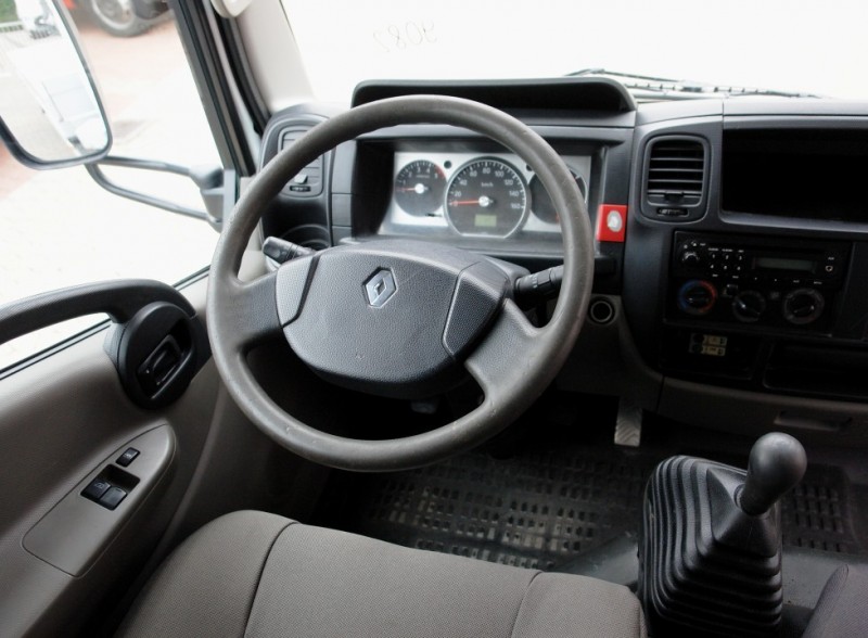 Renault Maxity 130 DXI Kosaras autó GSR E179T 17m terhelhetősége 200kg
