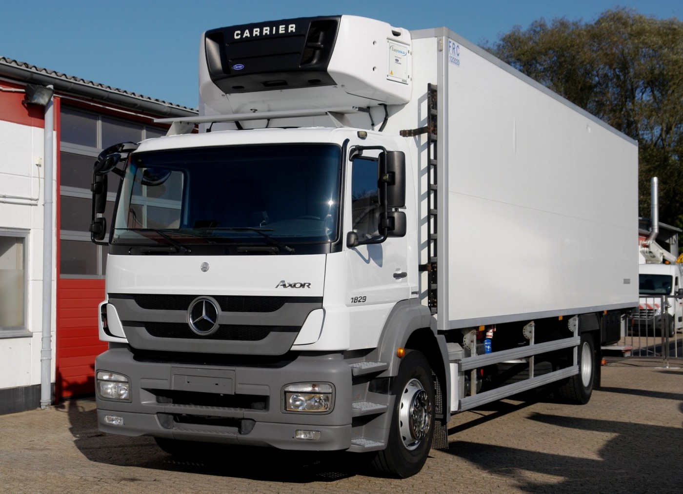 Mercedes-Benz - Axer 1829 NL rast ngrirjeje 8.70m Carrier Supra 950 LBW 1500kg klimë EURO5 TÜV e re!