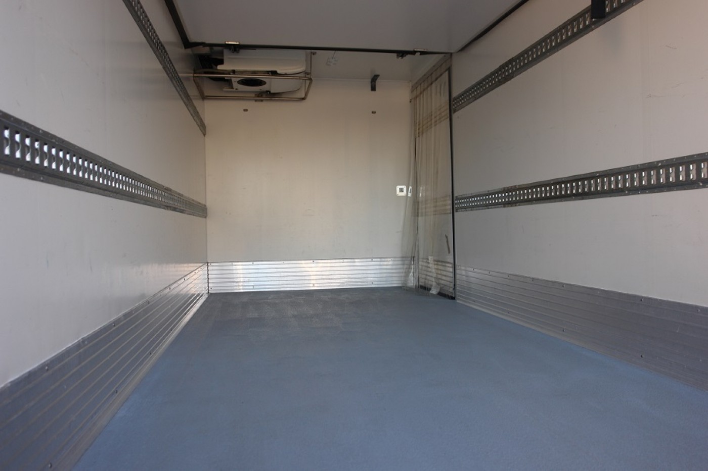 Iveco Daily 70C17  camion frigider 5,30m Carrier Supra 750 Multi-Temperatur Silent 