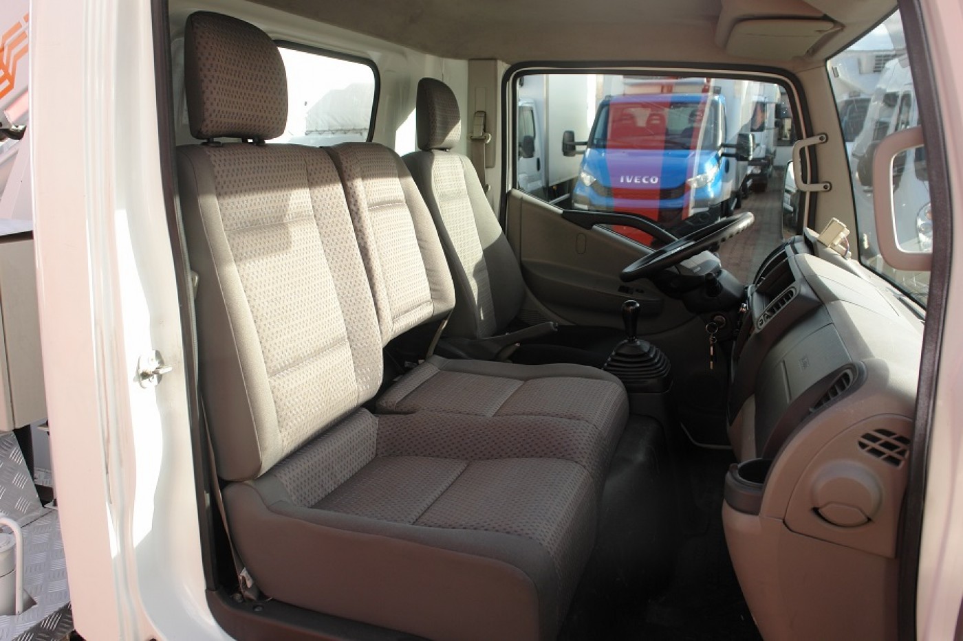 Nissan Cabstar Автовышка 35.11 Comilev 100TVL 10м 120кг