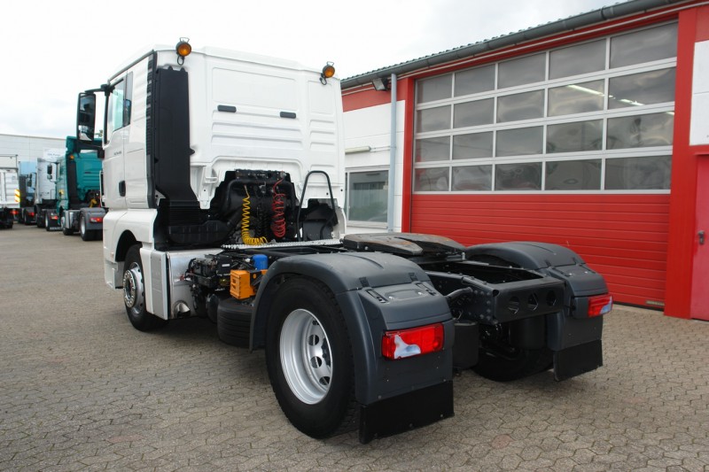 MAN TGX 18.400 XL Camion tractor BLS Aire acondicionado EURO4