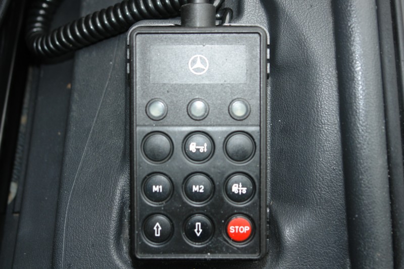 Mercedes-Benz Atego 1218 Грузовой фургон 6.45 м, Гидроборт 1,5т Боковая дверь