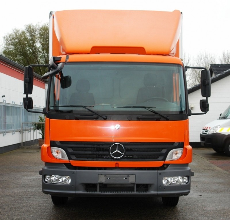 Mercedes-Benz Atego 1218 kamion furgon Hidraulična rampa 1500kg