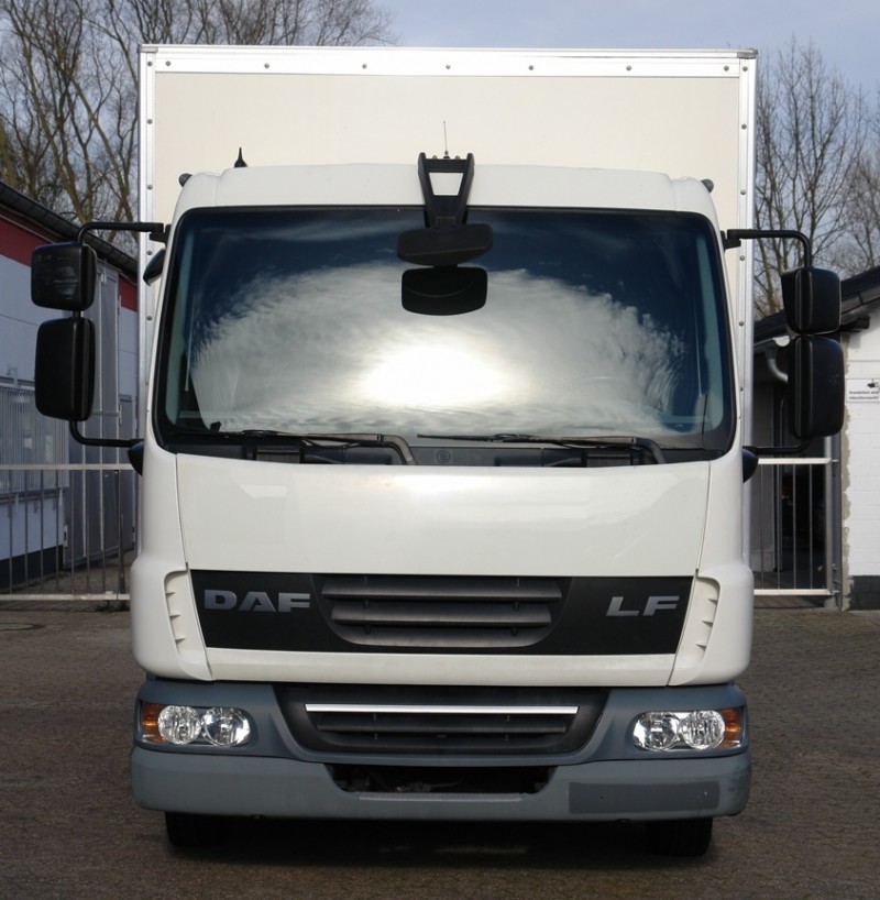 DAF LF 45.160 camion furgon 5,30m Ușă laterală Lift hidraulic 1500kg EURO5