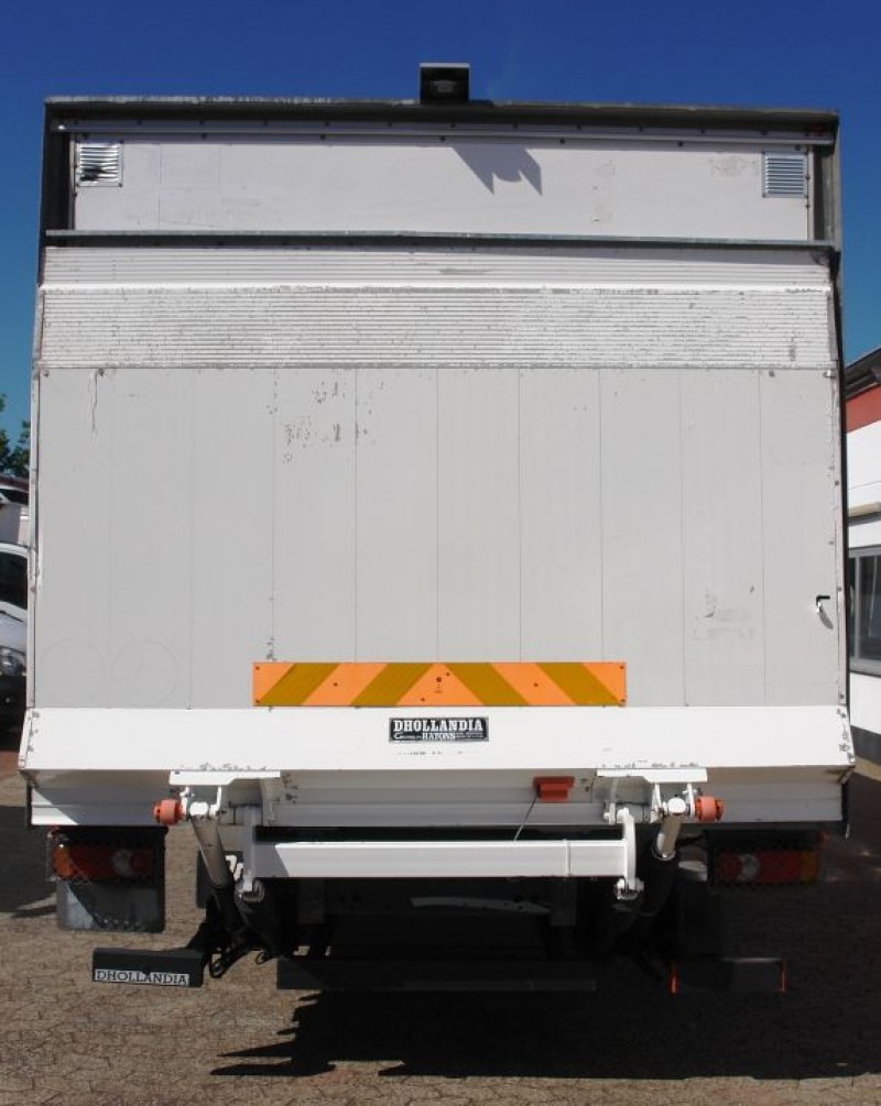DAF LF 45.210 Camion furgone Sponda idraulica Condizionatore Telecamera di retromarcia EURO5