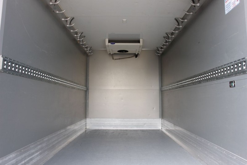 Mercedes-Benz Sprinter 316 furgoneta frigorifica Ganchos para la carne Carrier Pulsor 350 EURO5