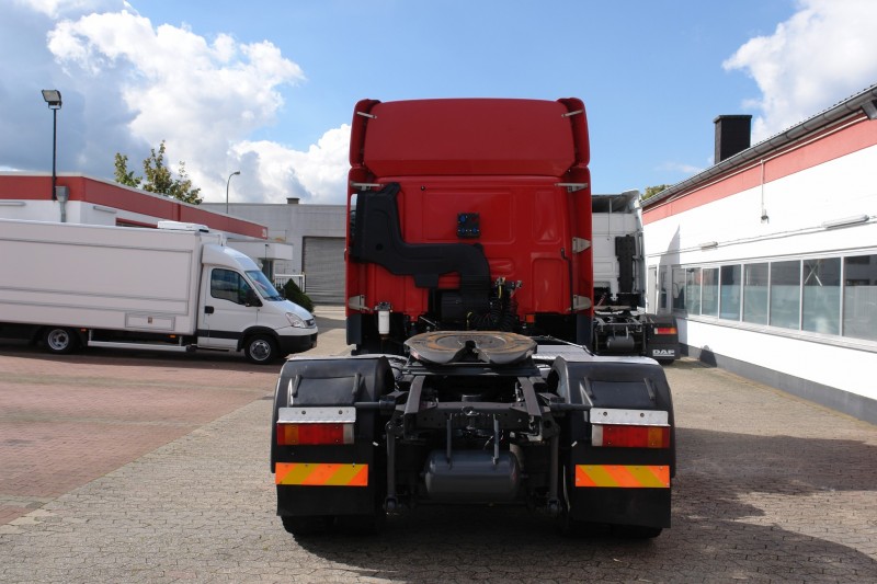 DAF CF 85.460 SSC tipper hydraulic airco sleeping bed EURO 5 new back tires! TÜV new! Top condition!