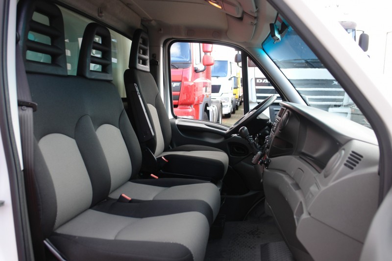 Iveco Daily 35S13 hűtős furgon, Carrier Xarios 200, Teherbírás 1030kg, EURO5 