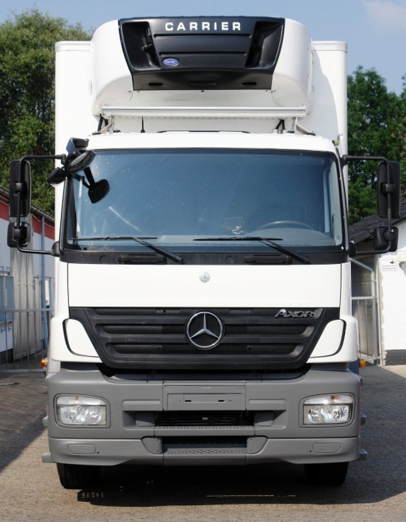 Mercedes-Benz Axor 1829 NL samochód ciężarowy chłodnia 9,70m Carrier Supra 950Mt Manualna skrzynia biegów, Klimatyzacja, Winda załadowcza