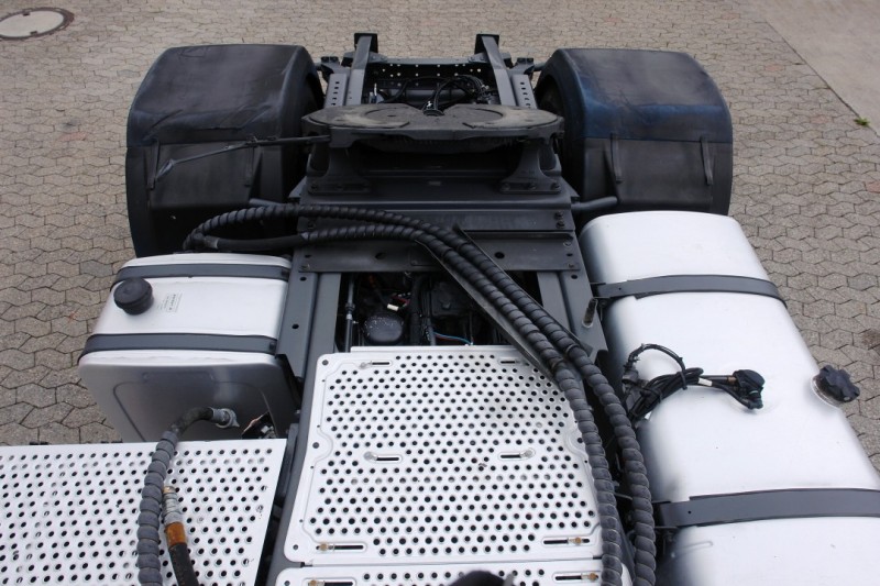 DAF CF 85.460 Ciągnik siodłowy z hydrauliką do wywrotu Intarder Klimatyzacja Ogrzewanie postojowe EURO5
