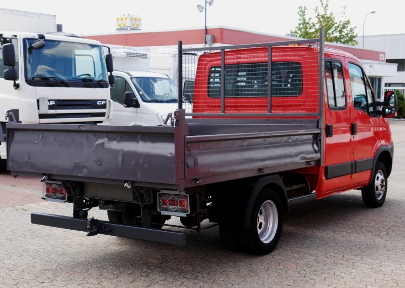 Iveco Daily 35C13 Cabina doble camión volquete 7 lugares Aire acondicionado remolque