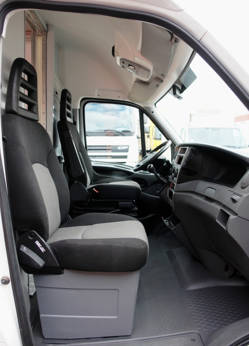 Iveco Daily 50C15 Тонар (Киоск / ларек на колесах) с морозильными камерами / автомобиль для продажи / длинна 5м / TÜV!
