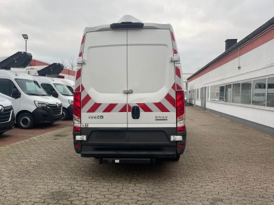 Iveco Daily 35S14 Mobil furgon műhely