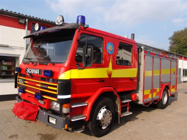 Scania - 92M 280 Vehículo de bomberos