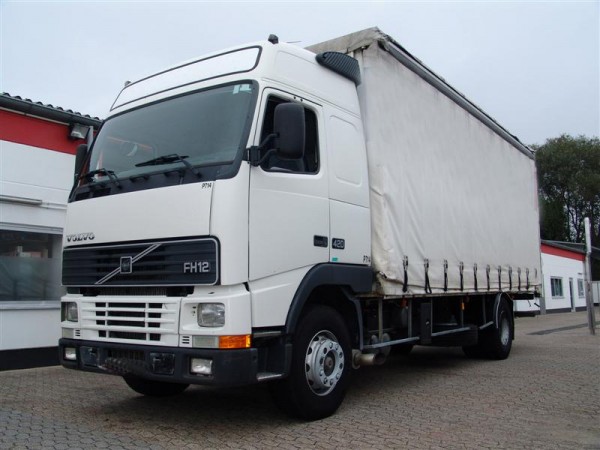  FH 12.420 Globetrotter, 7,36m. Plane mit Hubdach