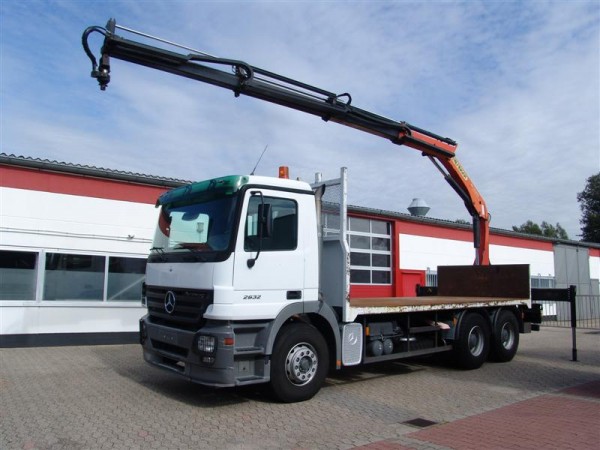  Actros 2632 6x4 + Kran Palfinger PK 15500