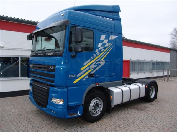  XF105.510 Space Cab, Schalter, Intarder, Euro5 mit Schubboden Hydraulik