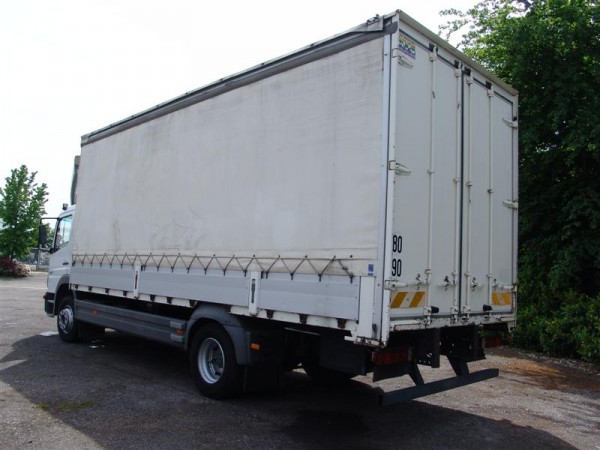  Atego 1317 Pritsche Plane