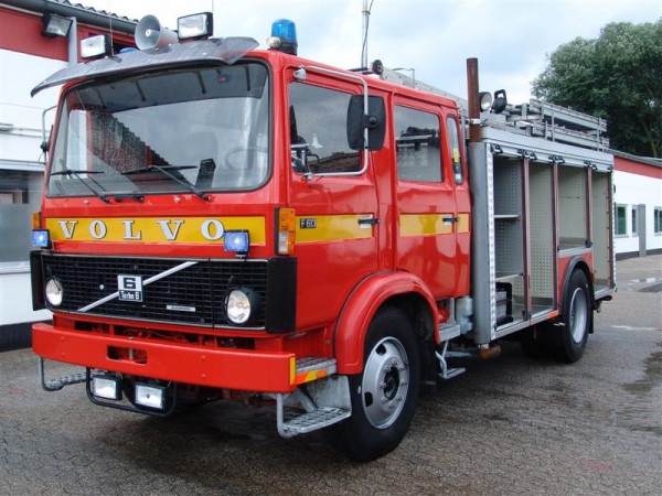 Volvo - F613 4x2 Tűzoltó járművek