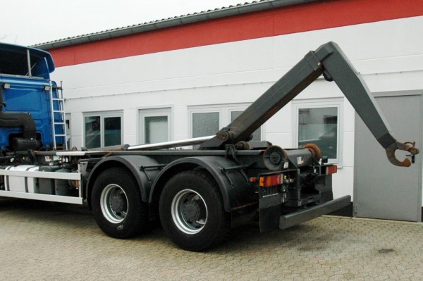   CF 85.510 6x4 Euro 5 Intarder Abroller VDL Haken Abrollkipper