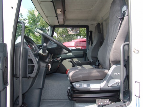  TGM 15.240 Box EURO 4 Liftgate air suspension