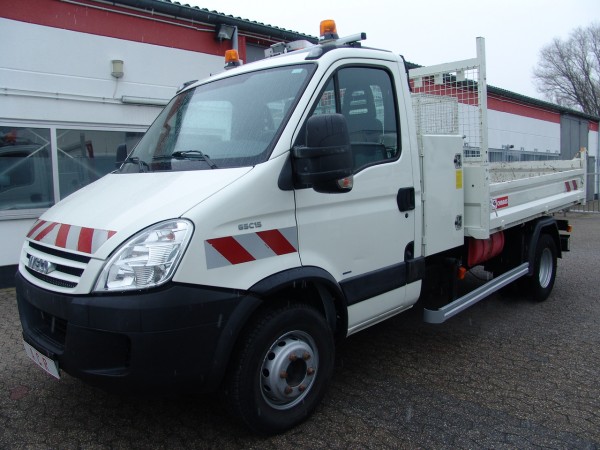 Iveco - Daily 65C15 tipper crane payload 3.120 Kg 43.000 Km!
