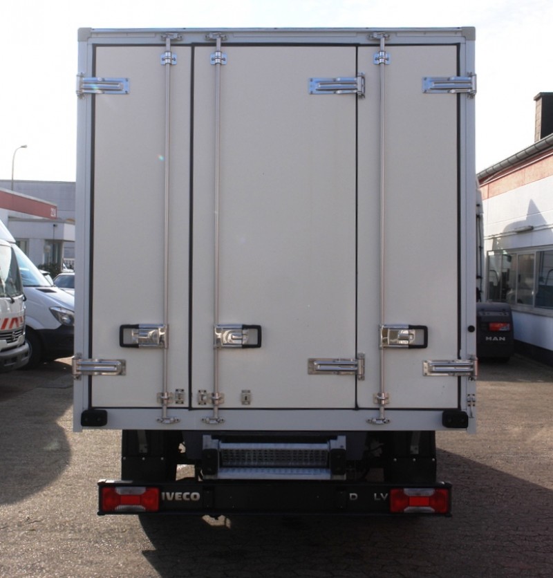 Iveco Daily 35S13 hűtős furgon Carrier Xarios 200 Teherbíró képesség 1030kg EURO5