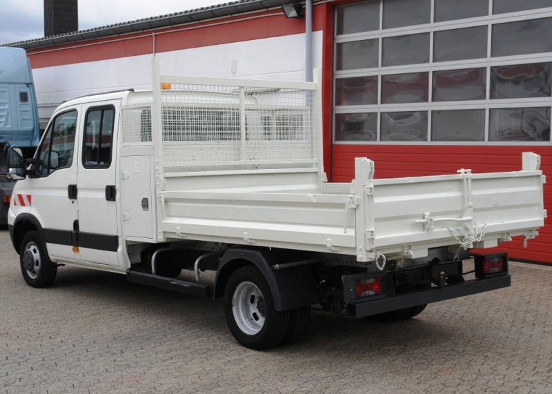 Iveco Daily 35C13 camión volquete, cabina doble, 7 lugares