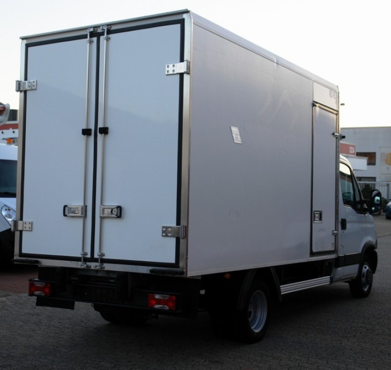 Iveco Daily 35C15 Kühlkoffer 3,70m Carrier Xarios 600Mt Seitentür EURO5 TÜV neu!