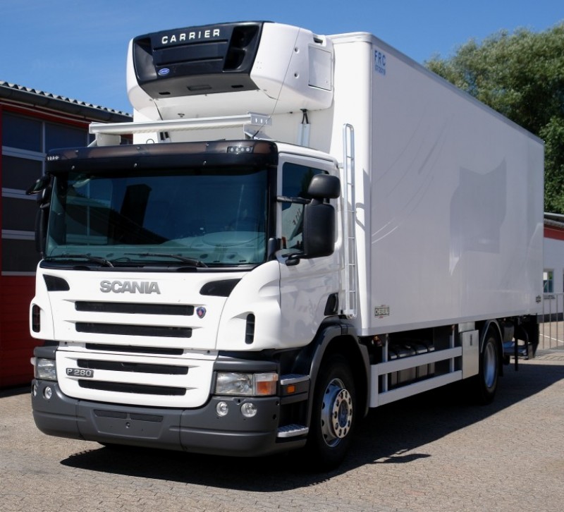 Scania - P280 freezer box 7,60m meat hooks retarder airco liftgate EURO5 new TÜV!