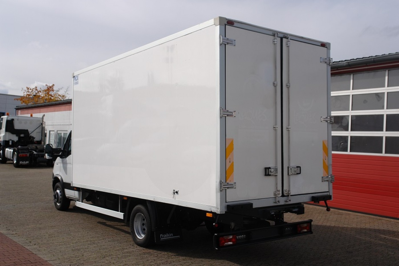 Iveco Daily 70C17 Kamioni hladnjače za prijevoz mesa  Thermo King V-500MAX 