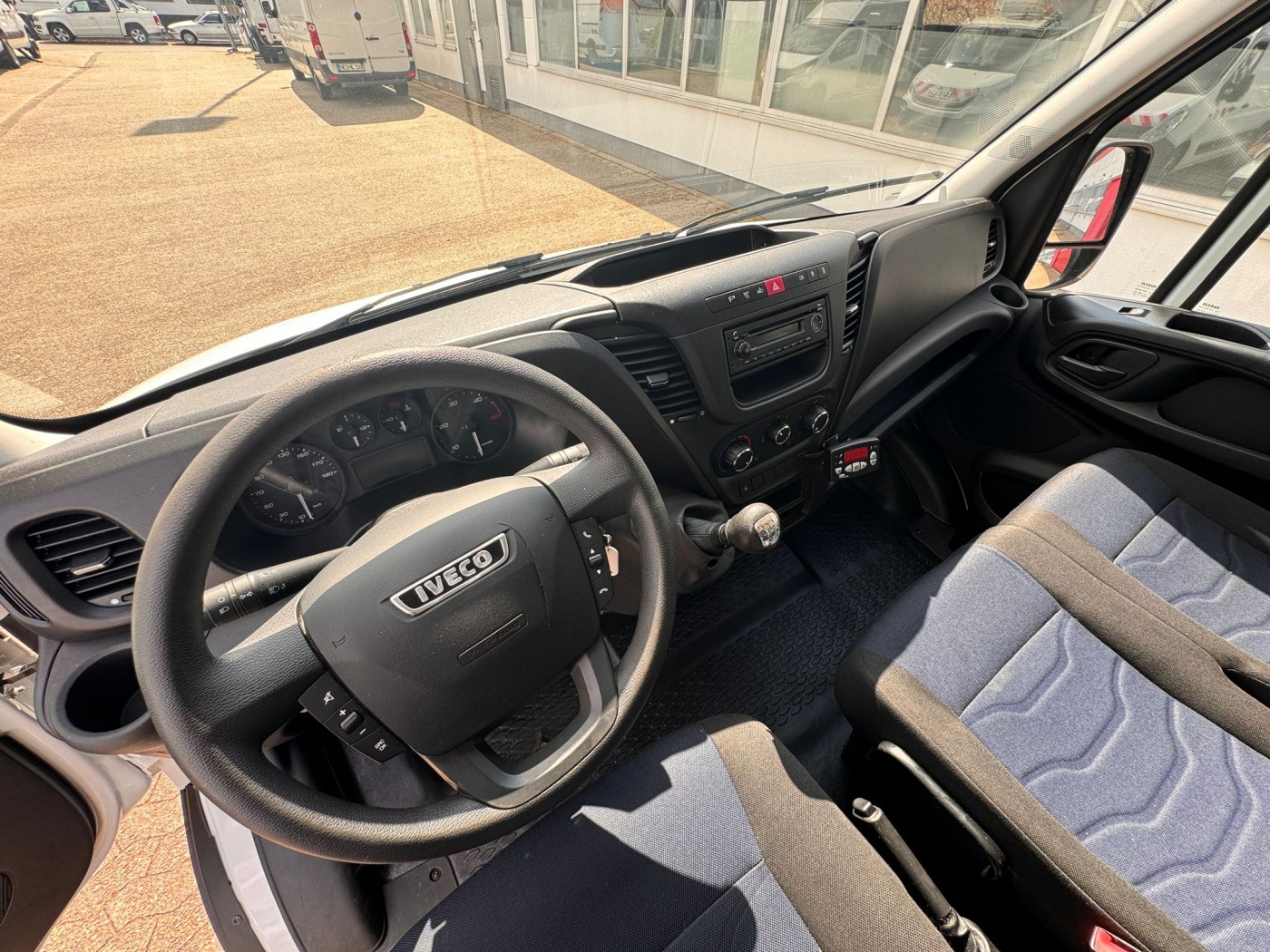 Iveco Frysbil Carrier Pulsor 350 EURO 6